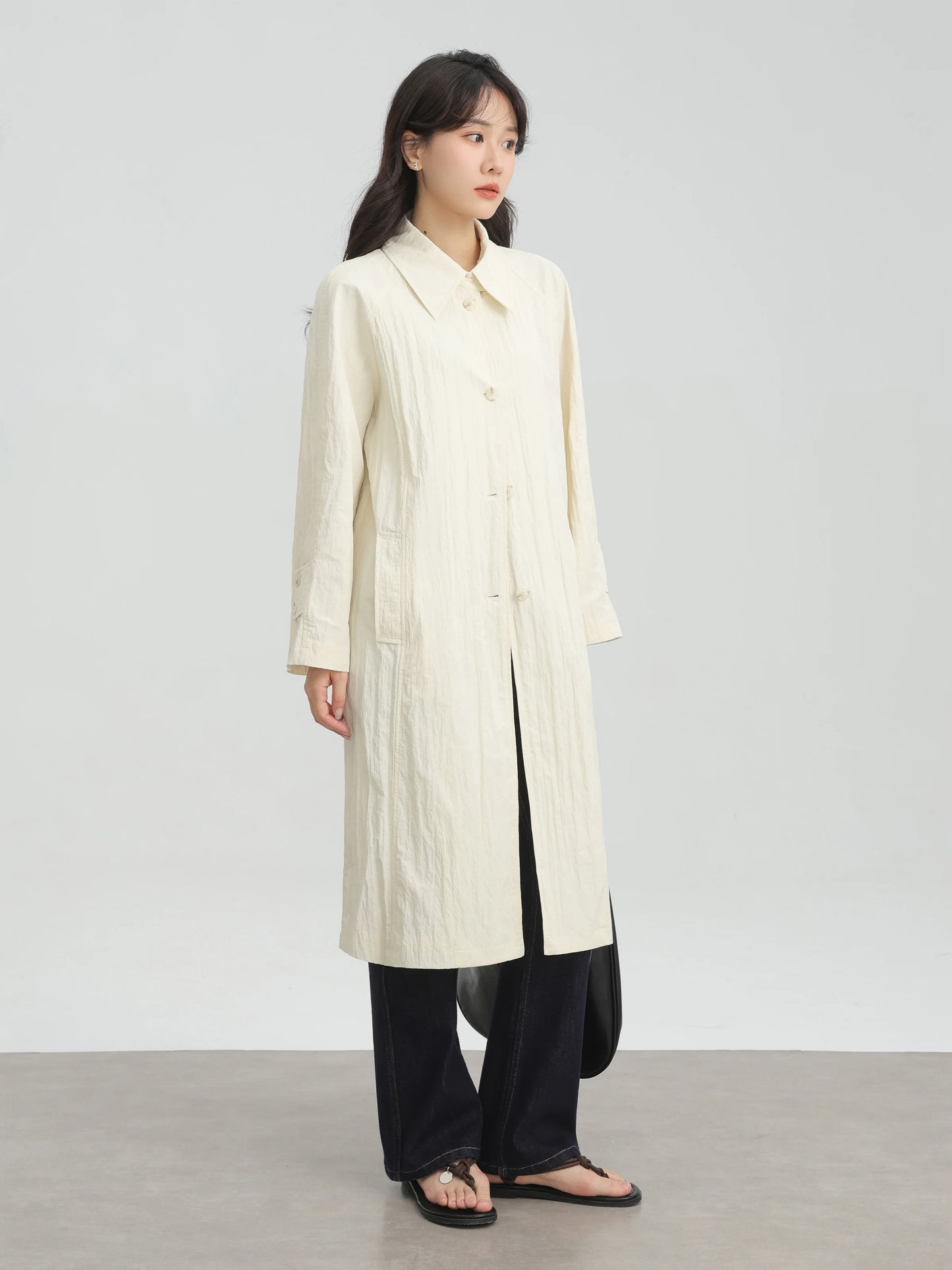 Wrinkled Double Cuff Belted Sleeve Trench Coat Women Loose Fit Lapel Collar Outerwear 2025 Casual Mid-Length Stylish Overcoat