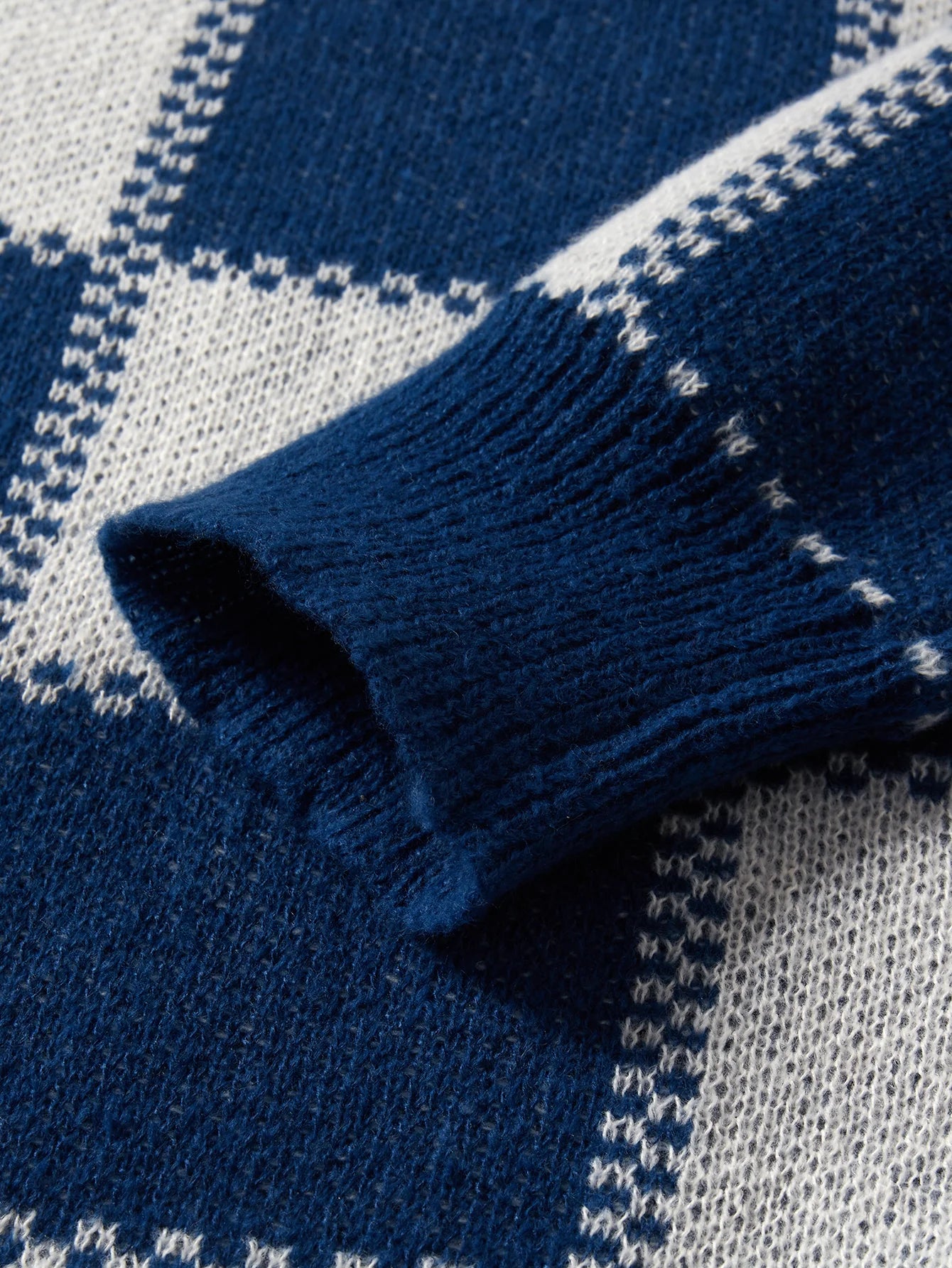 Retro Trendy Plaid Jacquard Pattern Pullover Sweater Casual Round Neck Color-Block Knit Men's Pullover