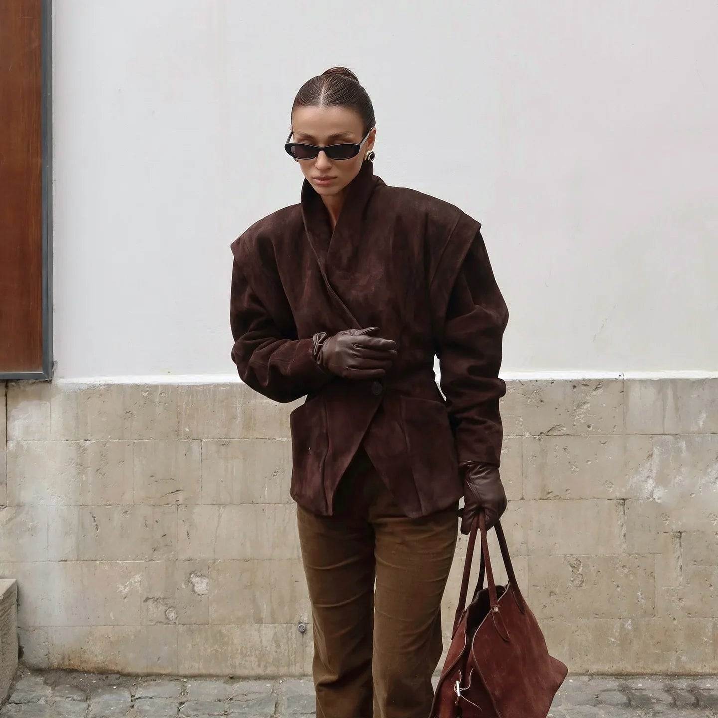 Single Breasted Buckle Casual Suede Jacket Women Chic Shoulder Pad Full Sleeve Lapel Slim Coat Autumn Lady New Highstreet Wear