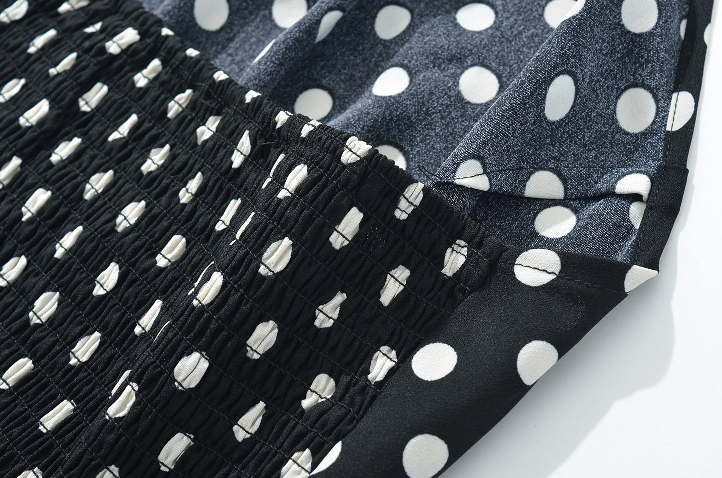 2025 Sexy Black White Polka Dot Halter Tank Top + Tie Bow Sashes Elastic Waist Ruched Ball Gown BUD Mini Skirt 2 Pieces 1 Set