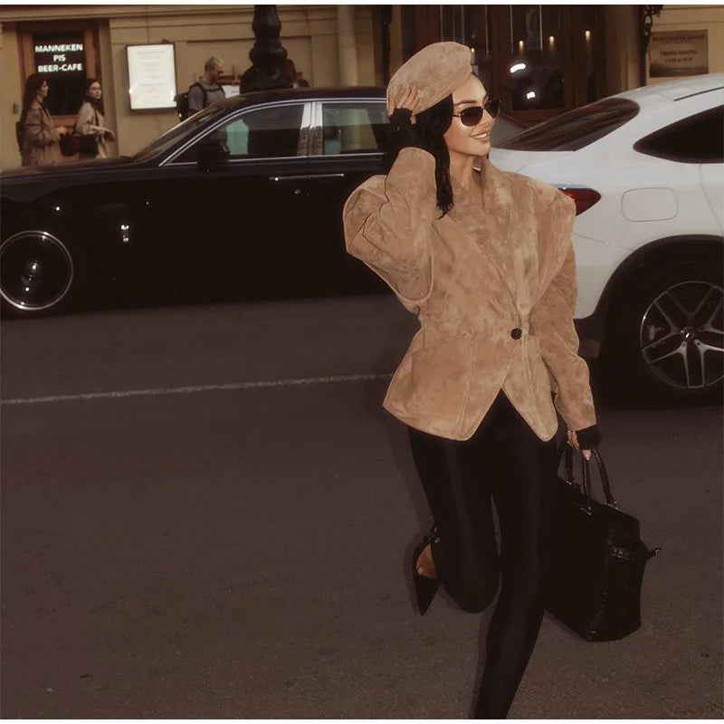 Single Breasted Buckle Casual Suede Jacket Women Chic Shoulder Pad Full Sleeve Lapel Slim Coat Autumn Lady New Highstreet Wear