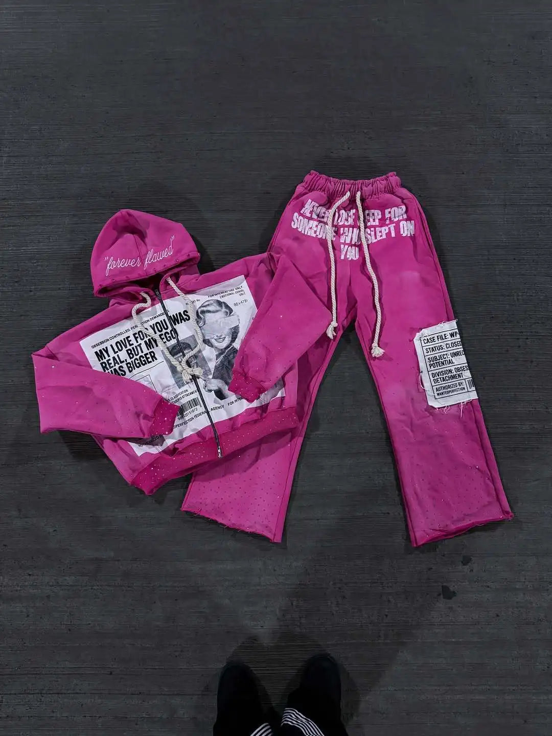 Winter fashion street printed pants, sweatpants, loose drawstring, hot brick trendy sweatshirt set for men and women
