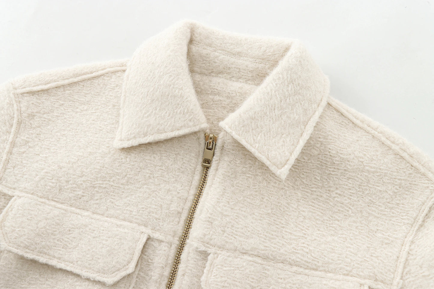 XNWMNZ 2024 Women's Fashion Autumn/Winter crop jacket Women Retro lapel neck long sleeve flaps patch pockets zipper female coat