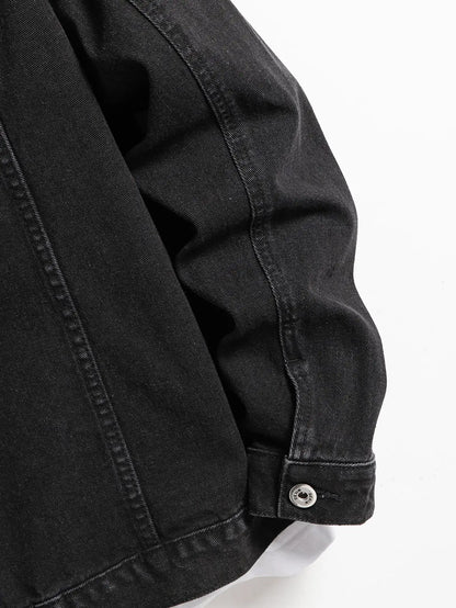 Men's denim jacket for spring and autumn. Black-collar denim coat. Suitable for daily casual wear. Stylish, simple and trendy.