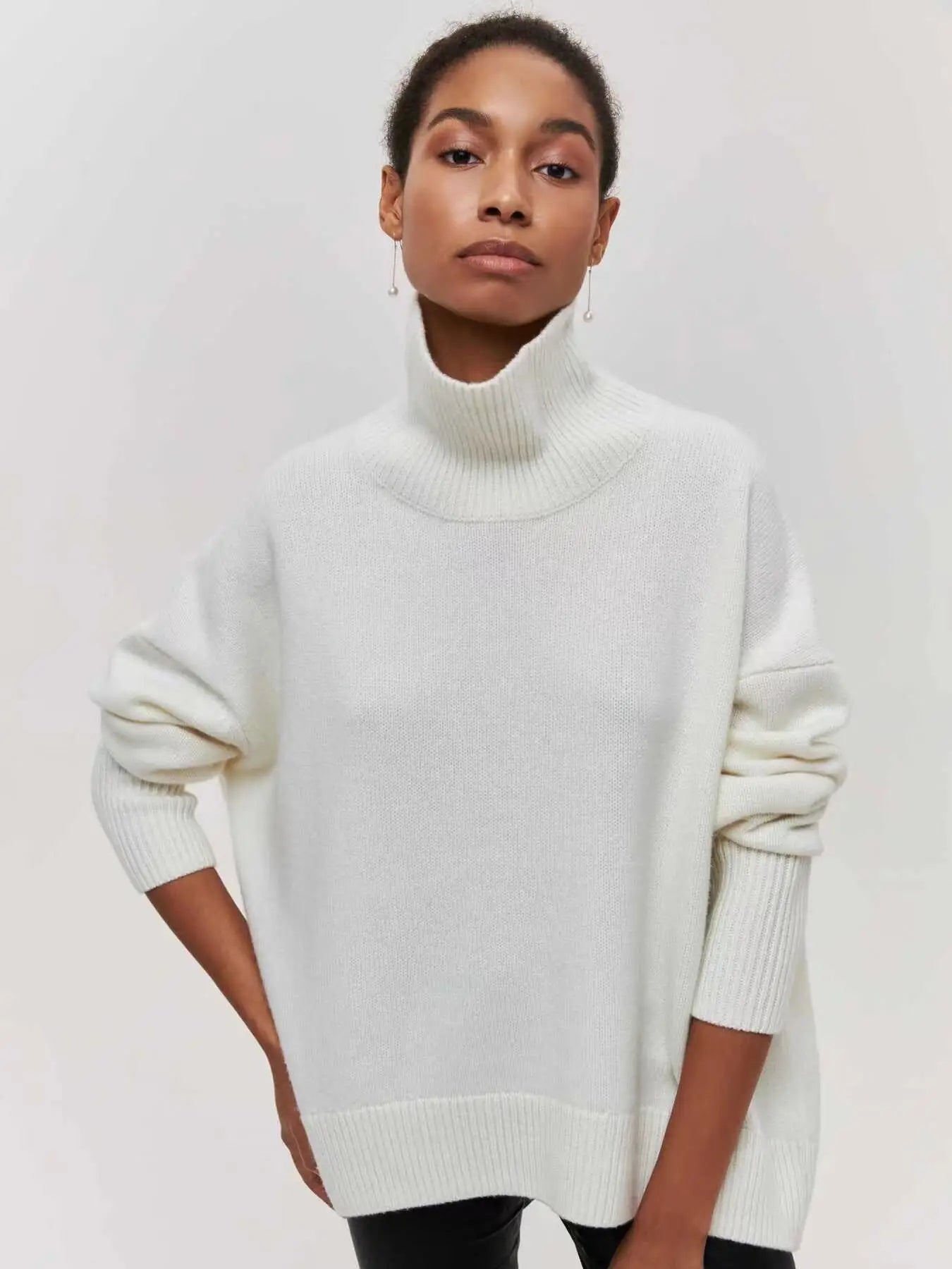 Original Light Luxury O-neck Knit Sweater Autumn And Winter Women's Elegant Loose Mock Neck Solid Color Warm Outerwear Sweater